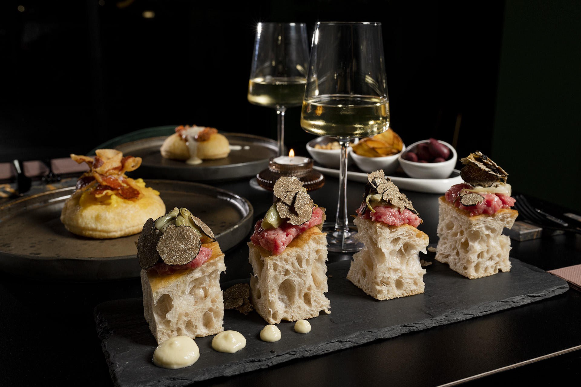 Piatti gourmet e cocktail – le eccellenze de L'Aforisma Pizzeria Torino